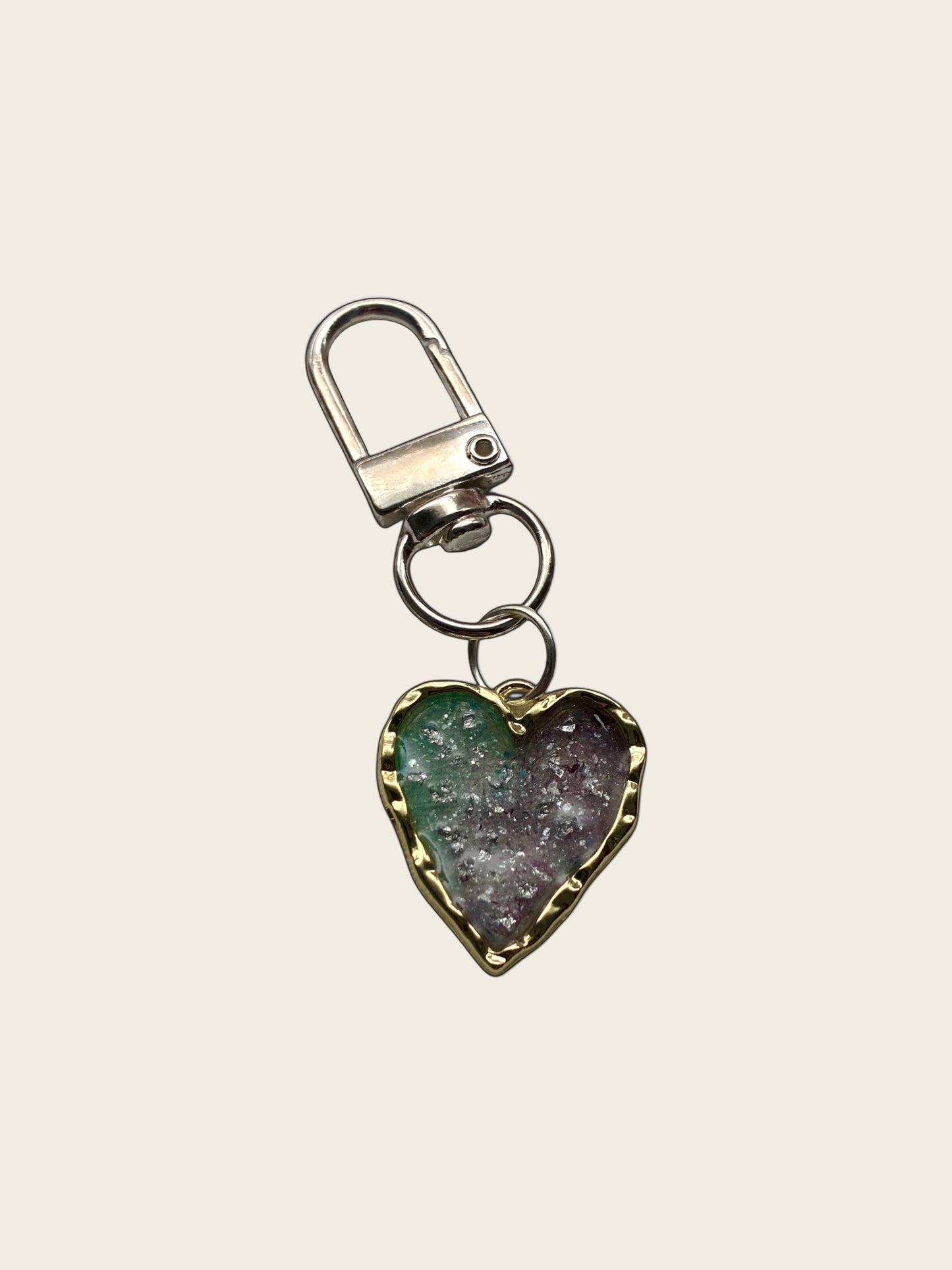 Etiqueta de corazón de galaxia esmeralda